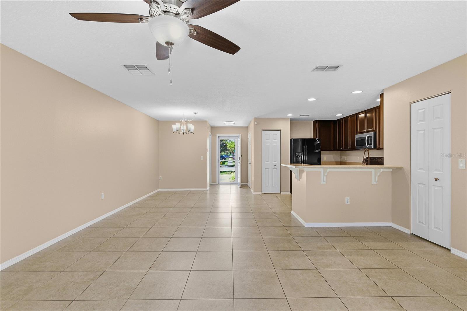 Image 8 of 46 For 513 Mount Olympus Boulevard