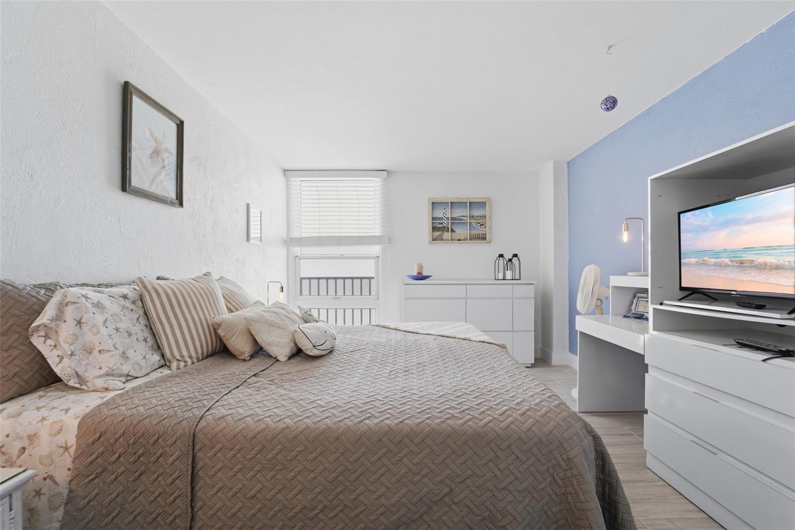 Image 12 of 37 For 3047 Atlantic Avenue 1205