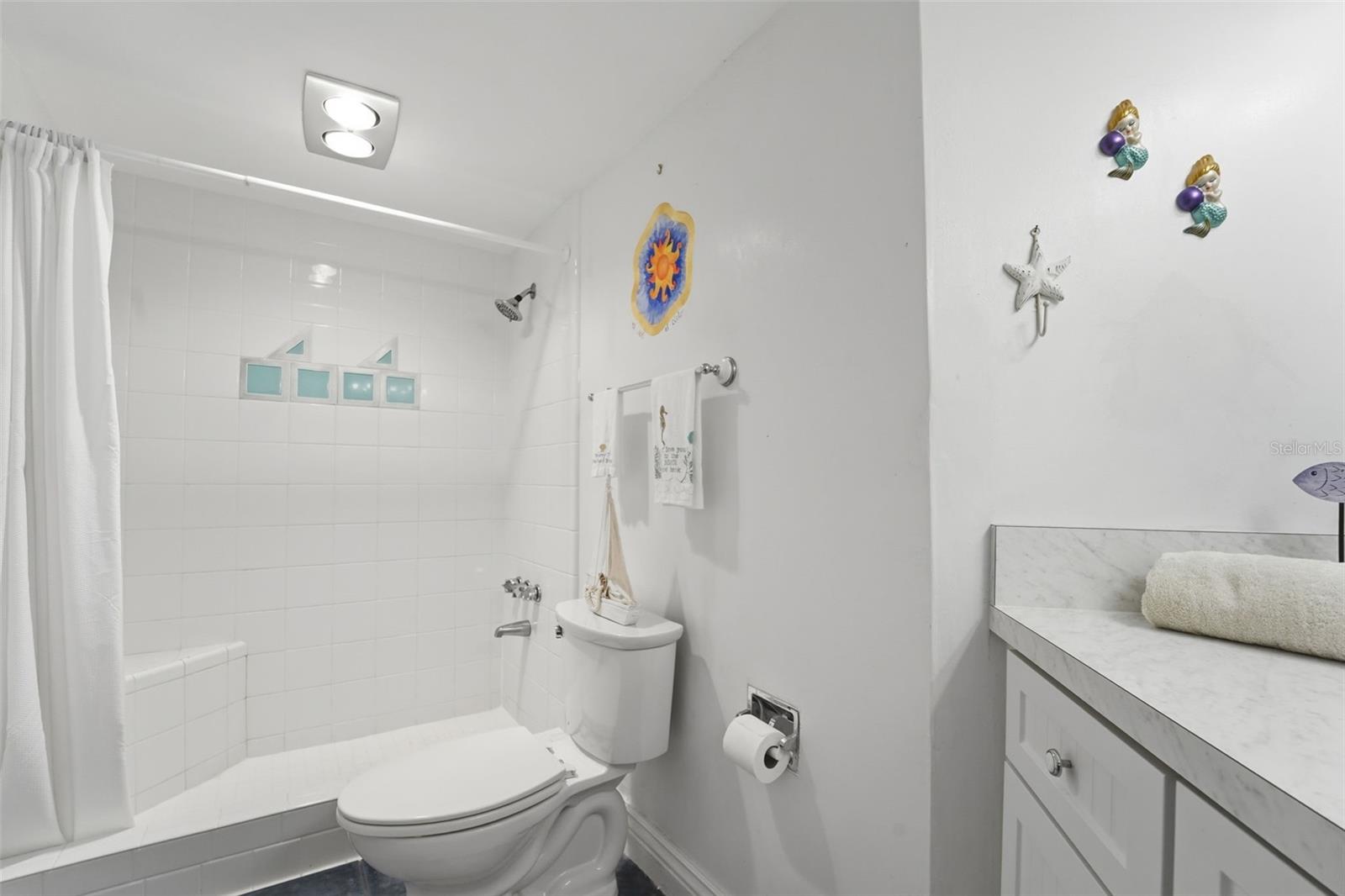 Image 17 of 37 For 3047 Atlantic Avenue 1205