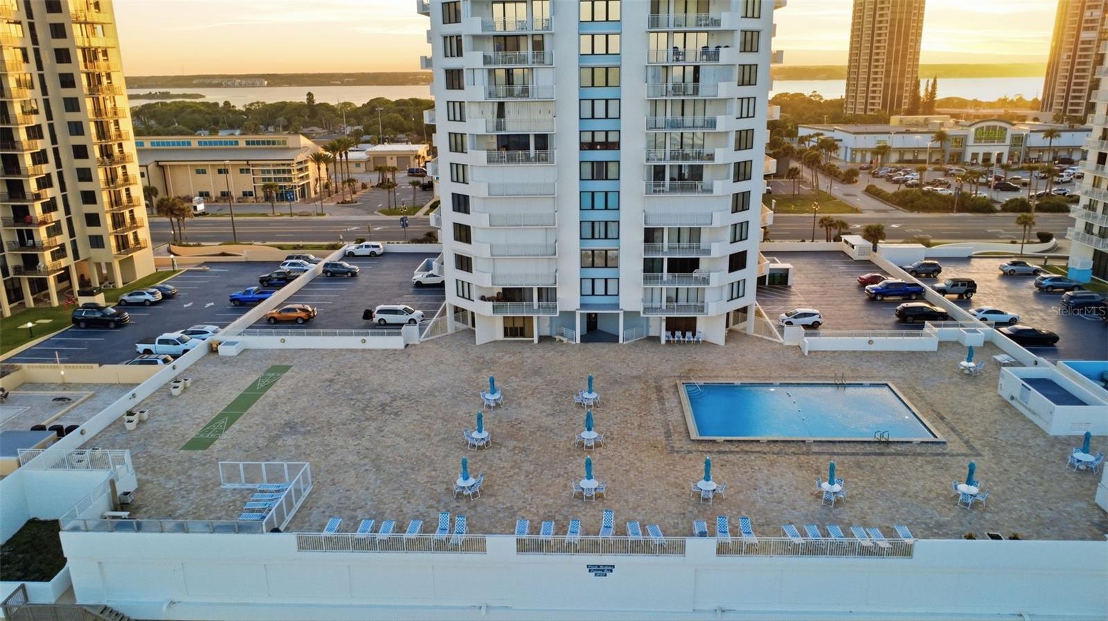 Image 24 of 37 For 3047 Atlantic Avenue 1205