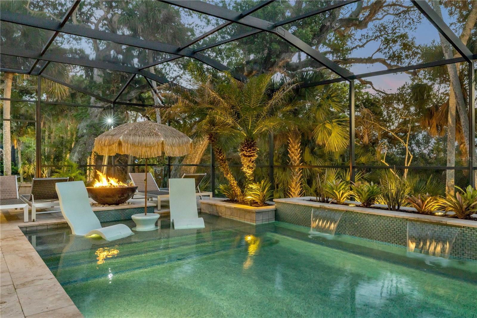 Listing photo id 11 for 1502 Saxon Drive