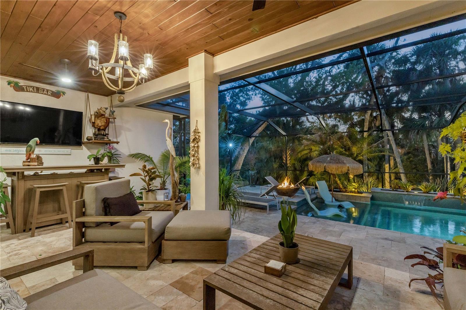 Listing photo id 14 for 1502 Saxon Drive