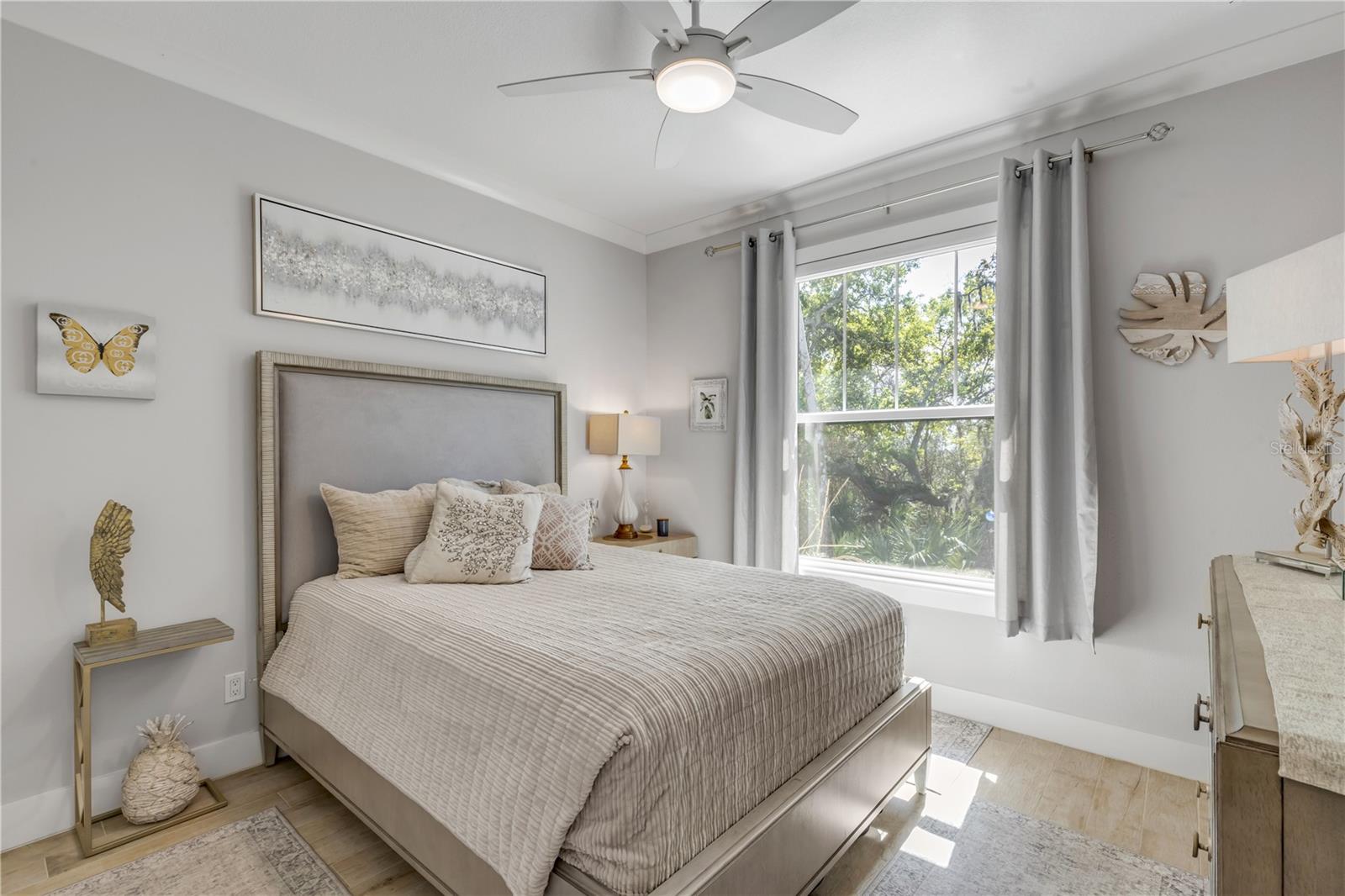 Listing photo id 41 for 1502 Saxon Drive