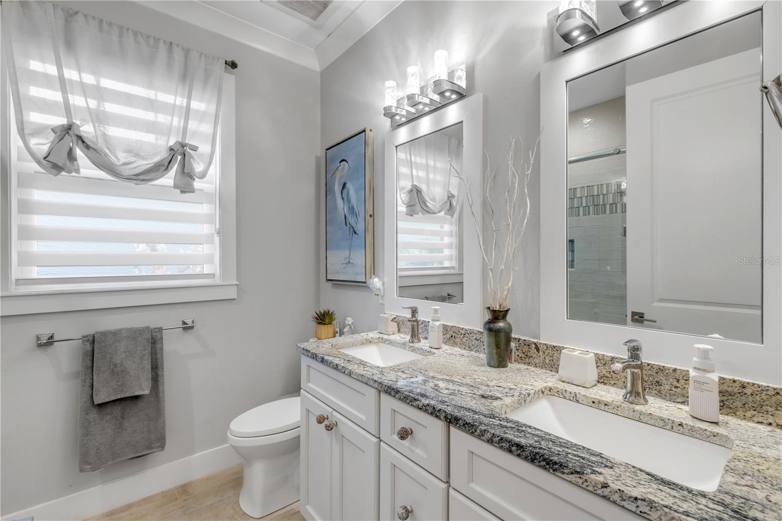 Listing photo id 42 for 1502 Saxon Drive