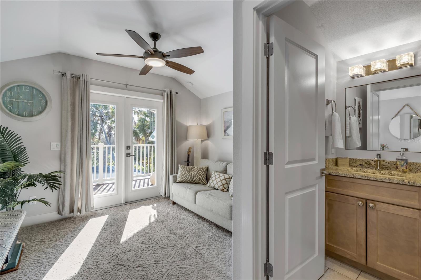 Listing photo id 51 for 1502 Saxon Drive