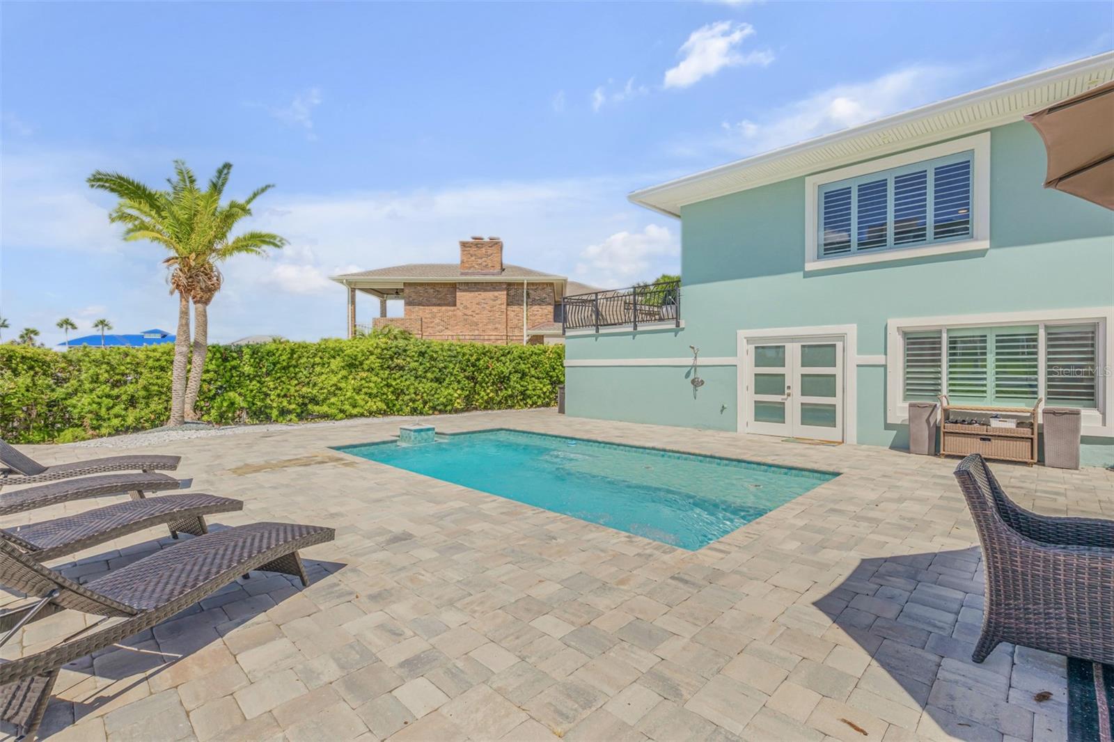 Listing photo id 55 for 444 Quay Assisi Court