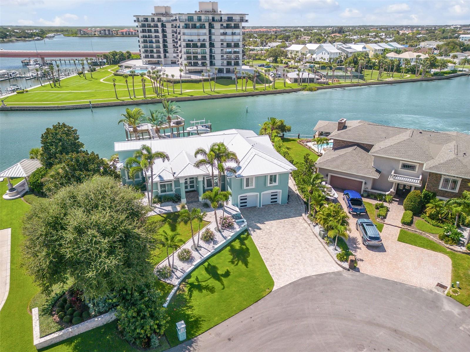 Listing photo id 63 for 444 Quay Assisi Court