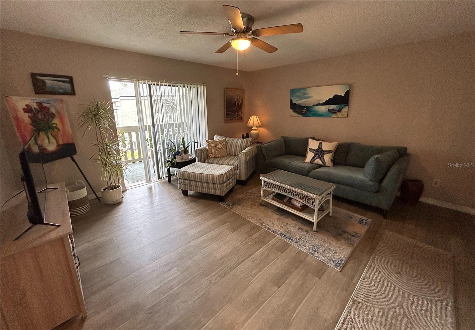 Image 2 of 21 For 127 Springwood Circle D