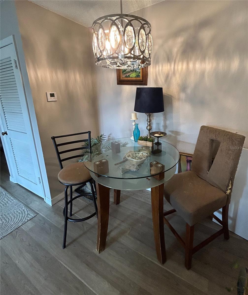 Image 5 of 21 For 127 Springwood Circle D