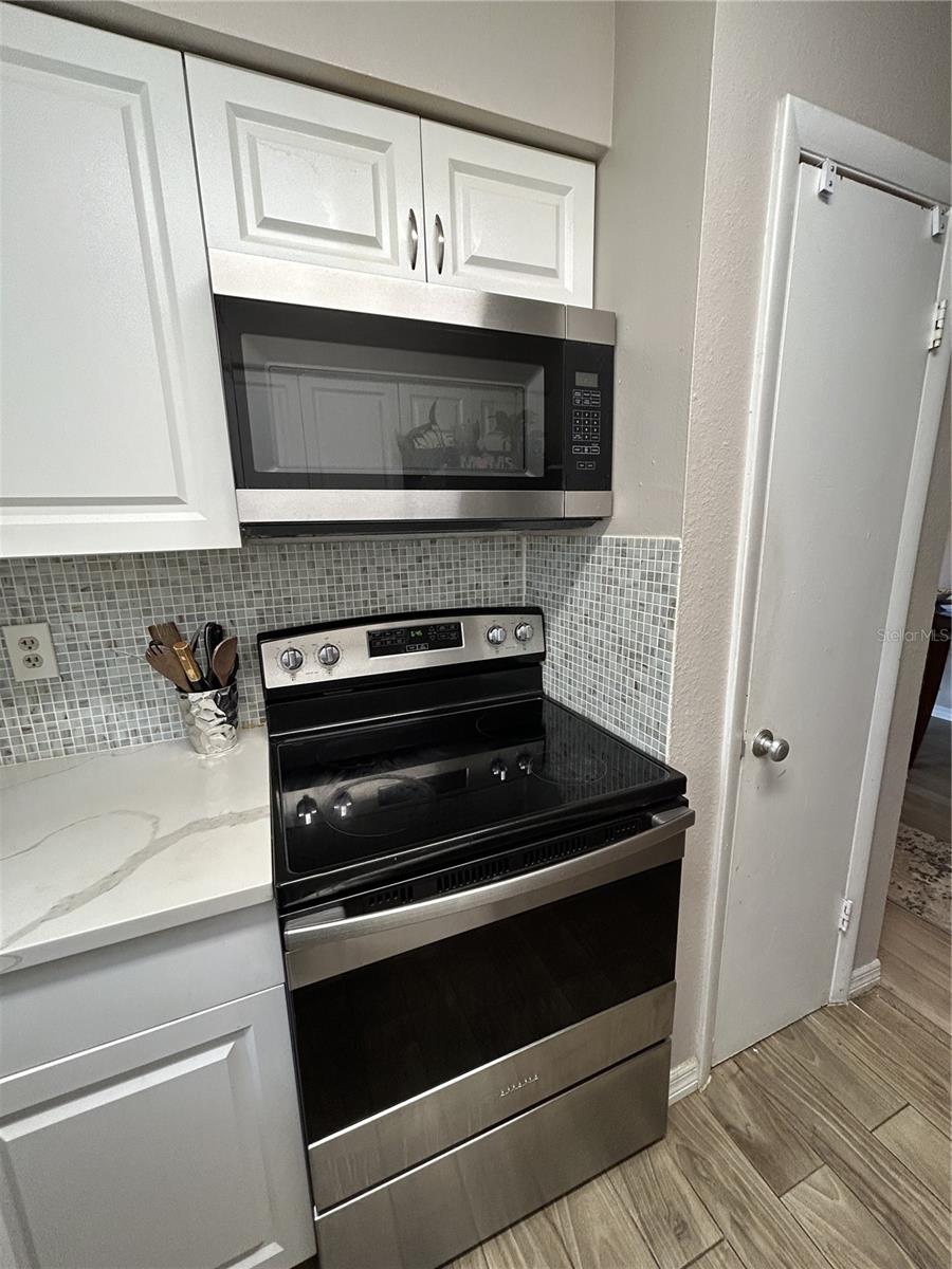 Image 9 of 21 For 127 Springwood Circle D