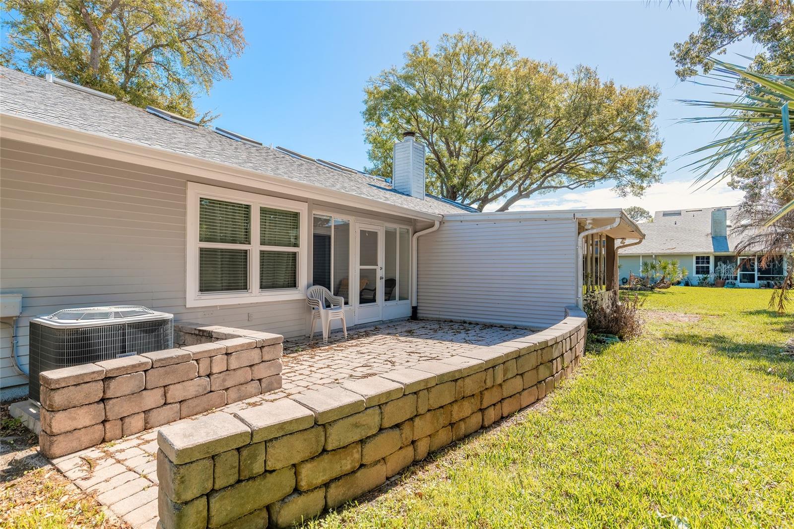 Image 29 of 39 For 942 Windridge Court C