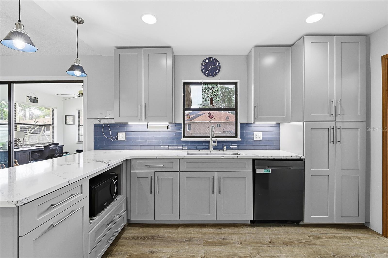 Image 15 of 40 For 2704 Sabal Palm Drive