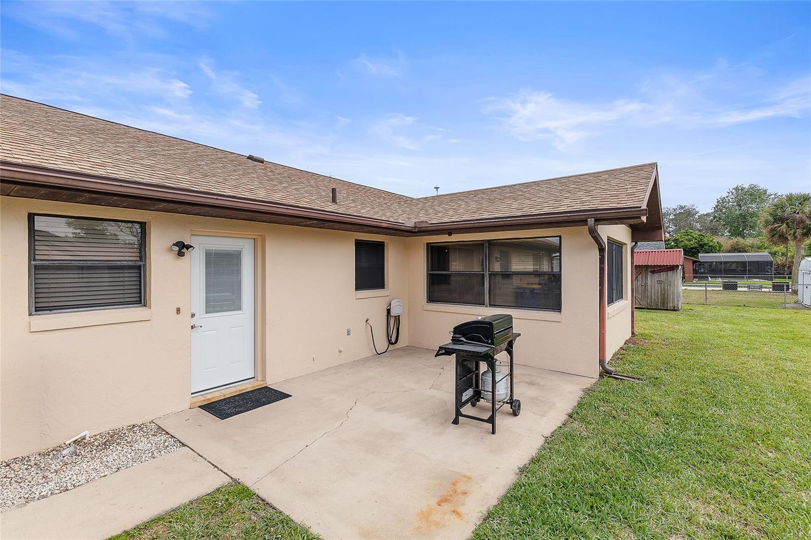 Image 35 of 40 For 2704 Sabal Palm Drive