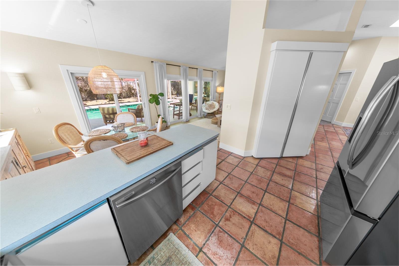 Image 14 of 37 For 4748 Riverglen Boulevard