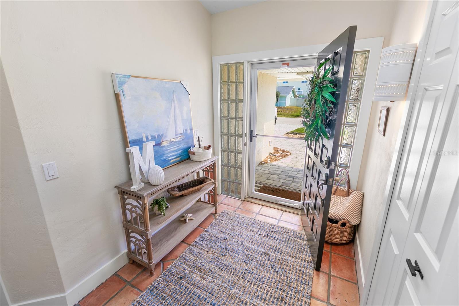 Image 31 of 37 For 4748 Riverglen Boulevard