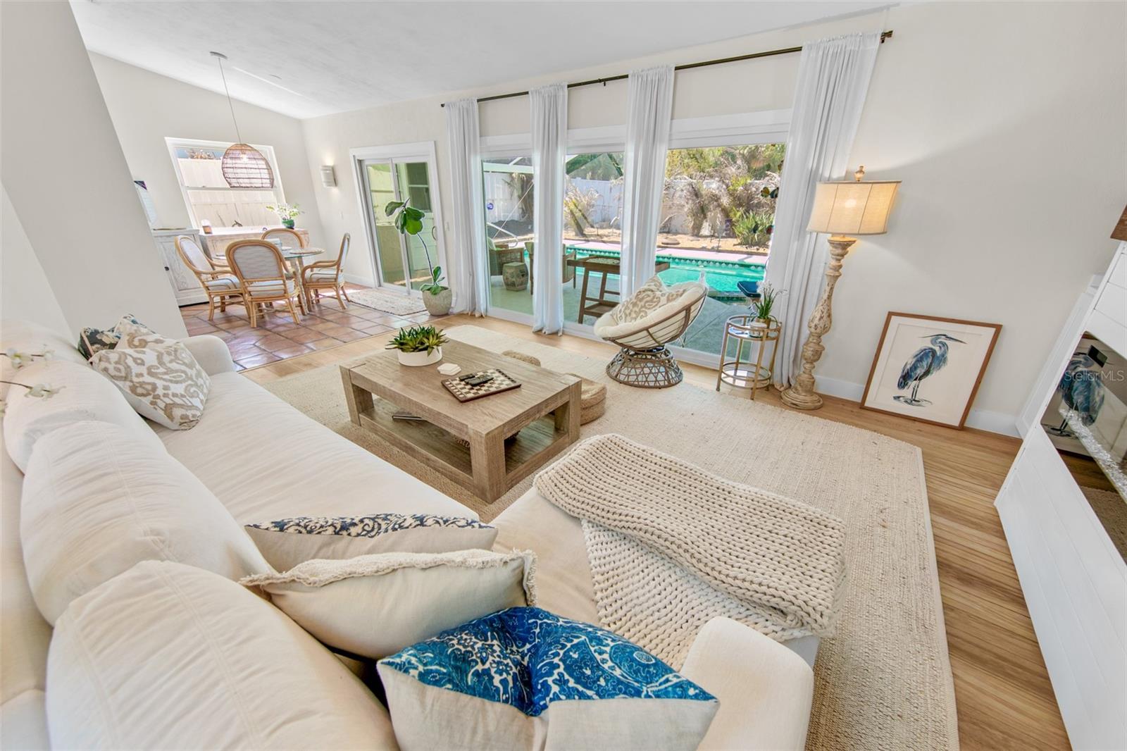 Image 7 of 37 For 4748 Riverglen Boulevard