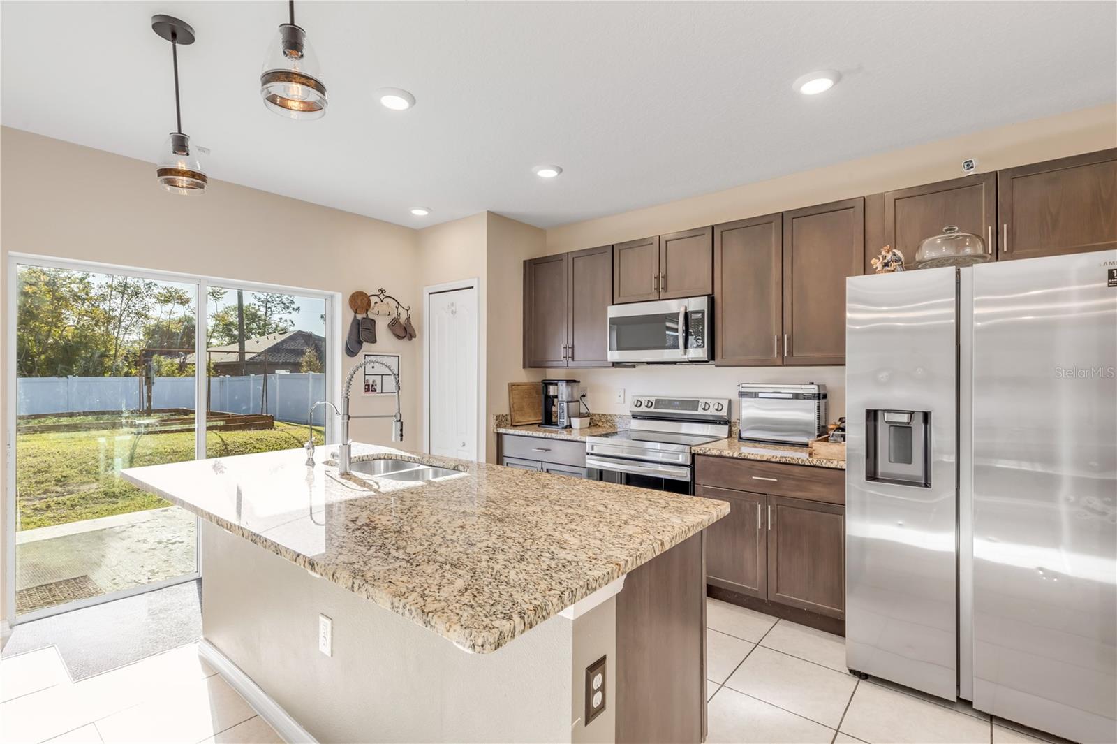 Image 17 of 55 For 2055 2nd Avenue