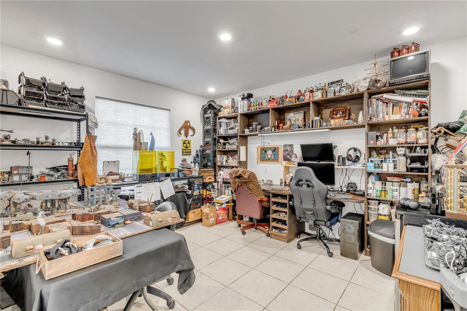 Image 27 of 55 For 2055 2nd Avenue