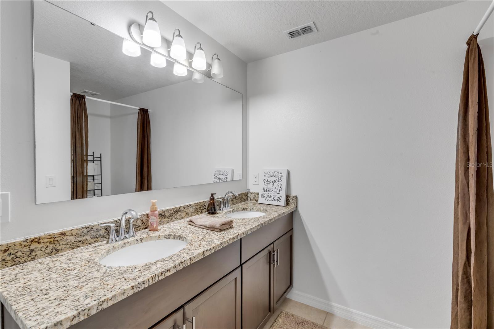 Image 36 of 55 For 2055 2nd Avenue