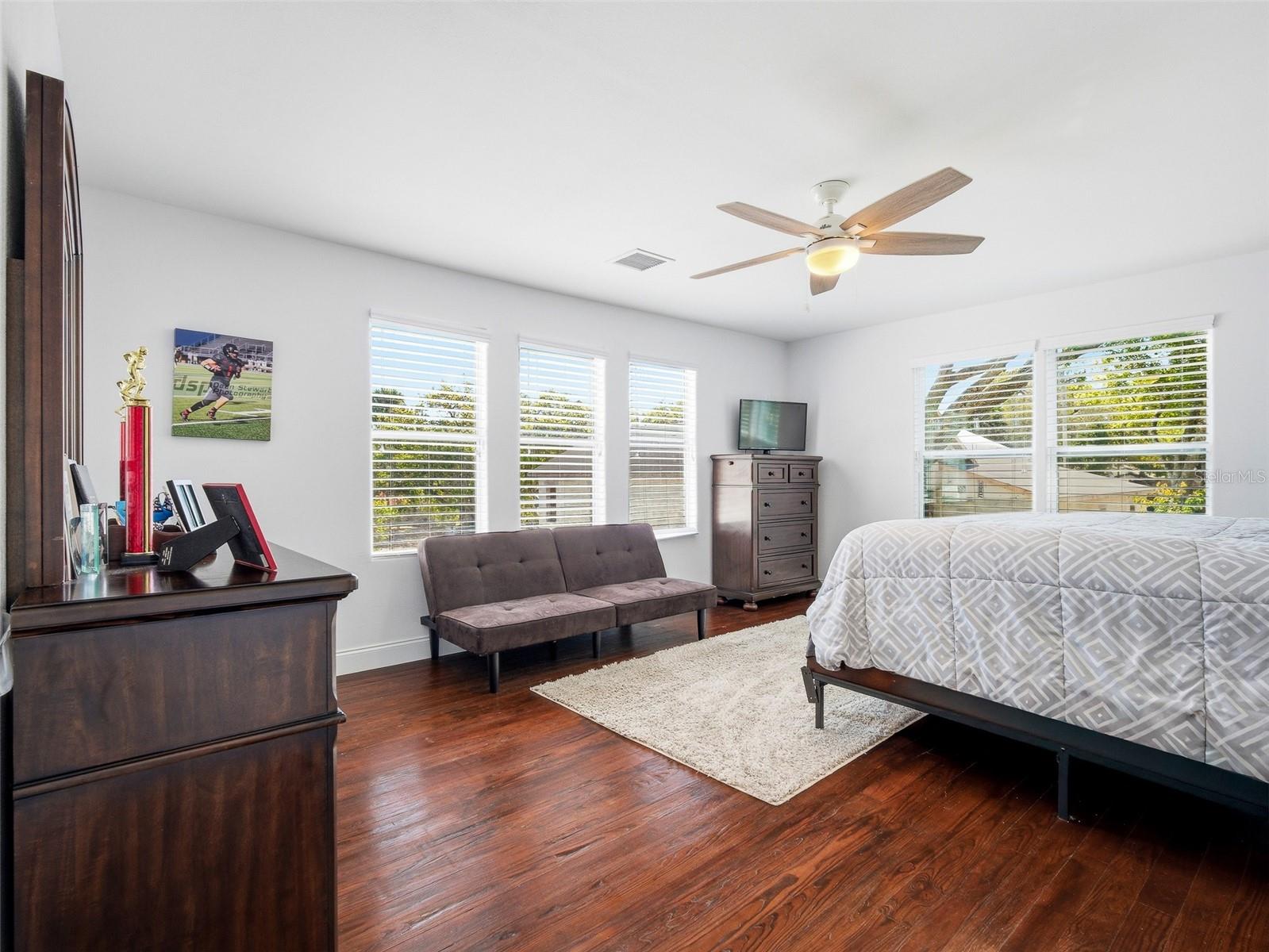 Image 36 of 51 For 428 Riverside Drive