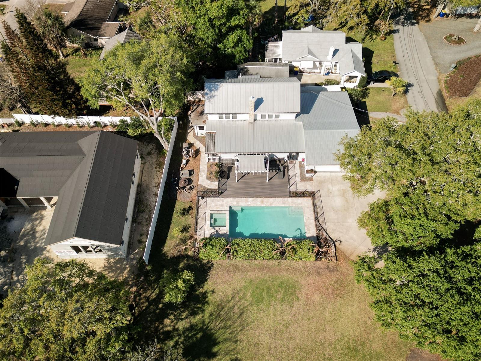 Image 46 of 51 For 428 Riverside Drive