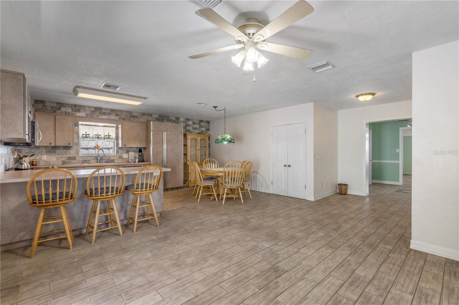 Image 21 of 64 For 1416 Southard Avenue