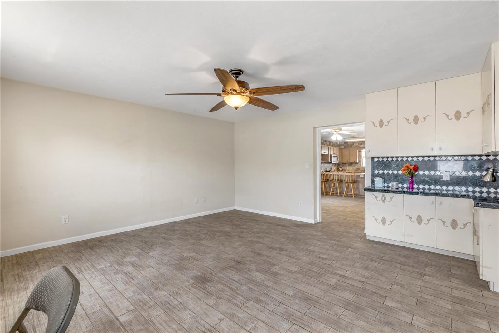 Image 29 of 64 For 1416 Southard Avenue