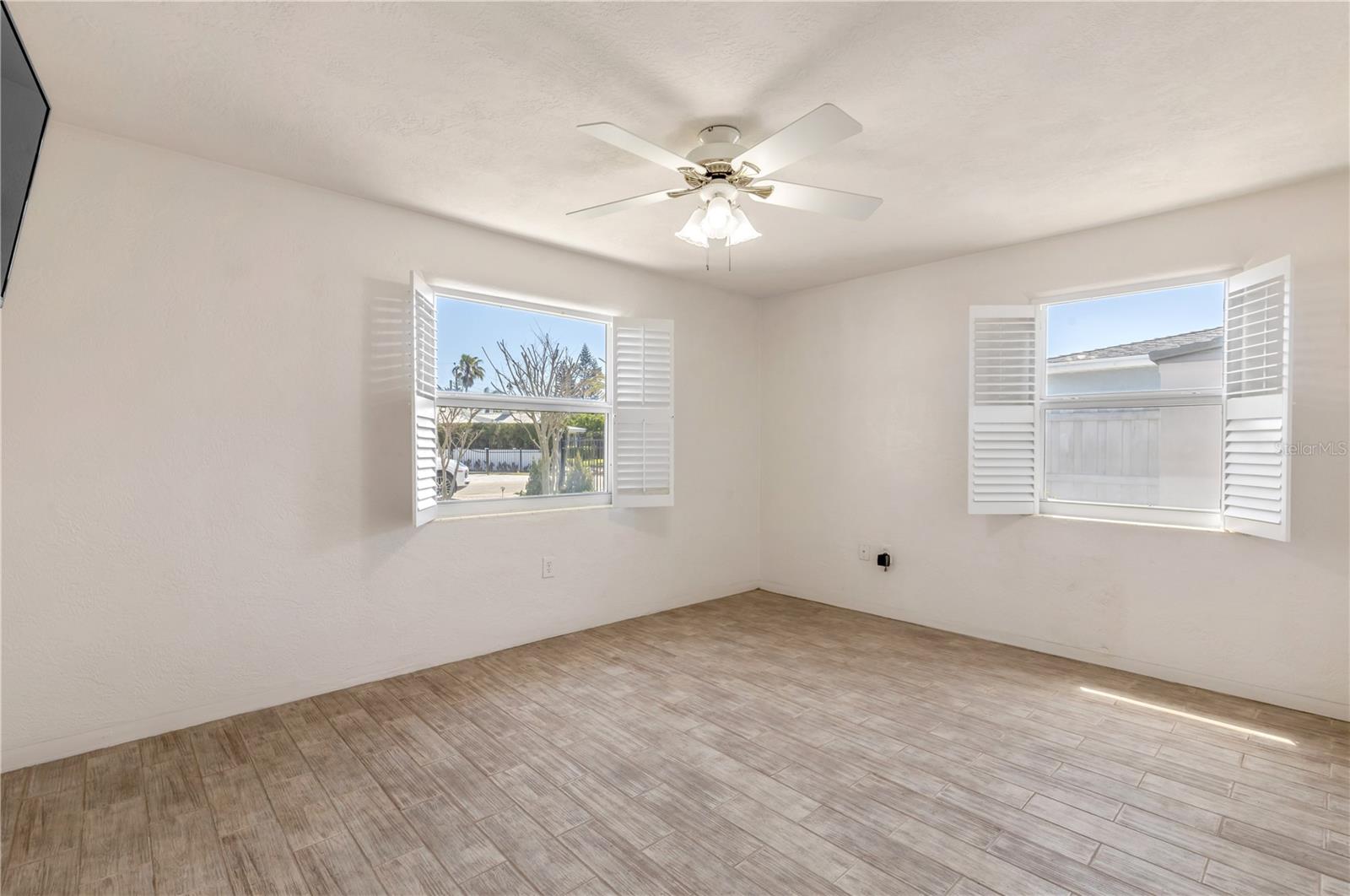 Image 31 of 64 For 1416 Southard Avenue