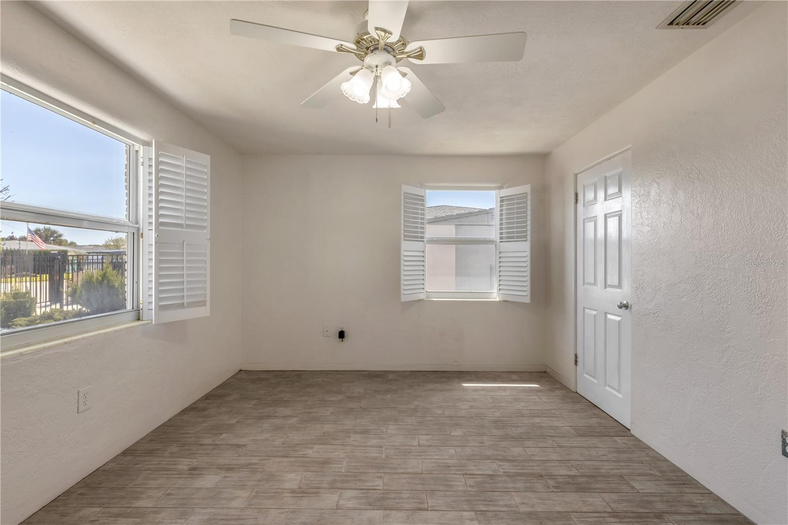 Image 32 of 64 For 1416 Southard Avenue