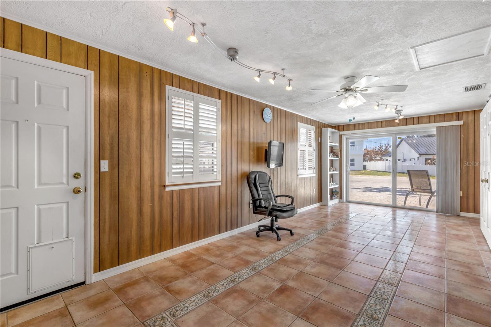 Image 36 of 64 For 1416 Southard Avenue