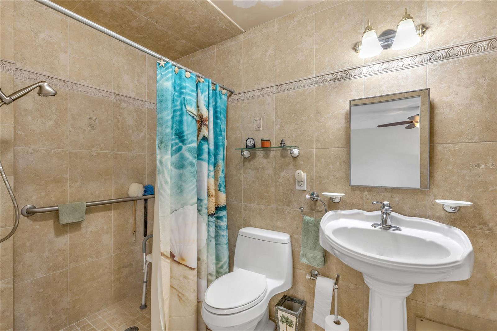 Image 5 of 64 For 1416 Southard Avenue