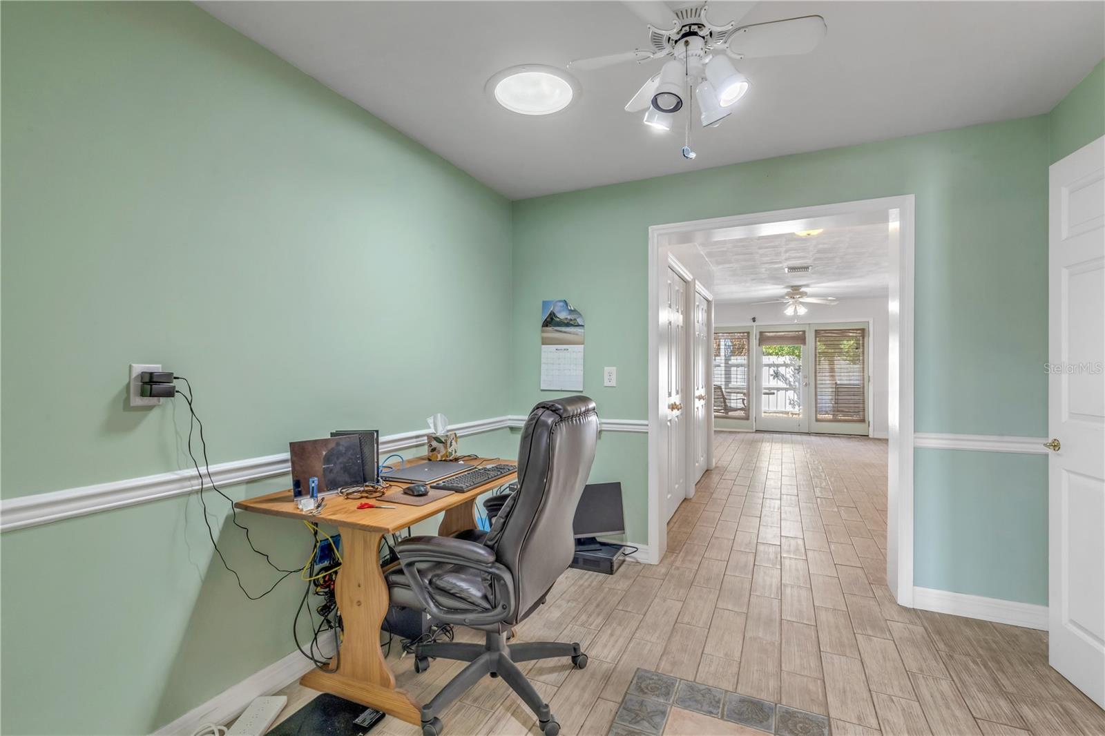 Image 9 of 64 For 1416 Southard Avenue