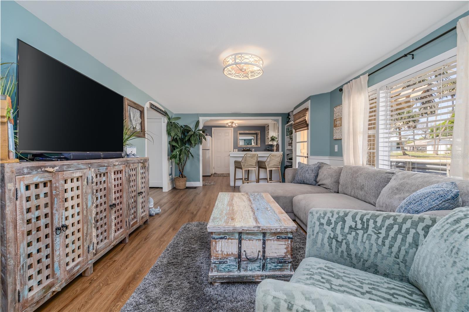 Image 10 of 55 For 69 Bayshore Drive