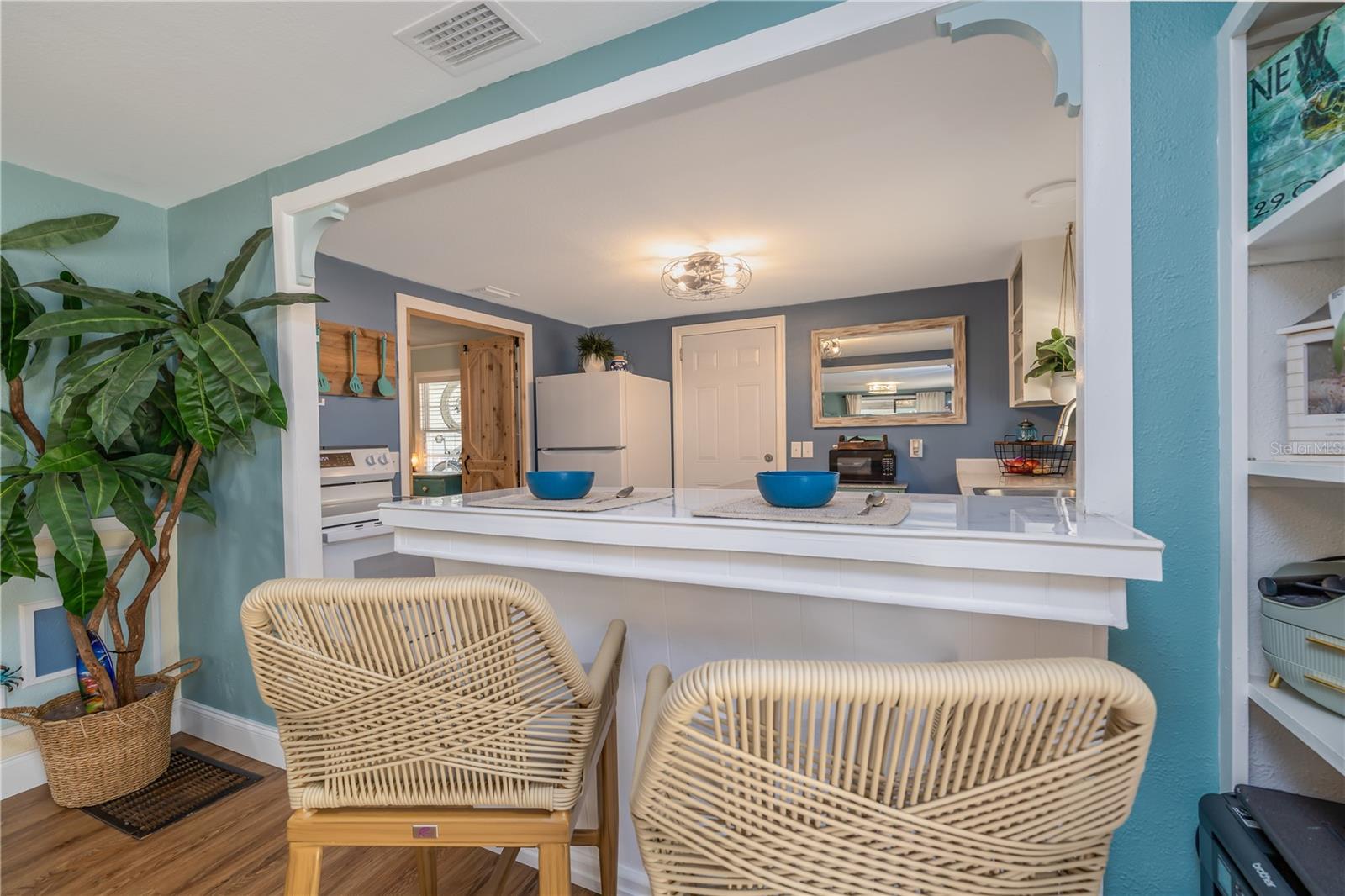 Image 14 of 55 For 69 Bayshore Drive