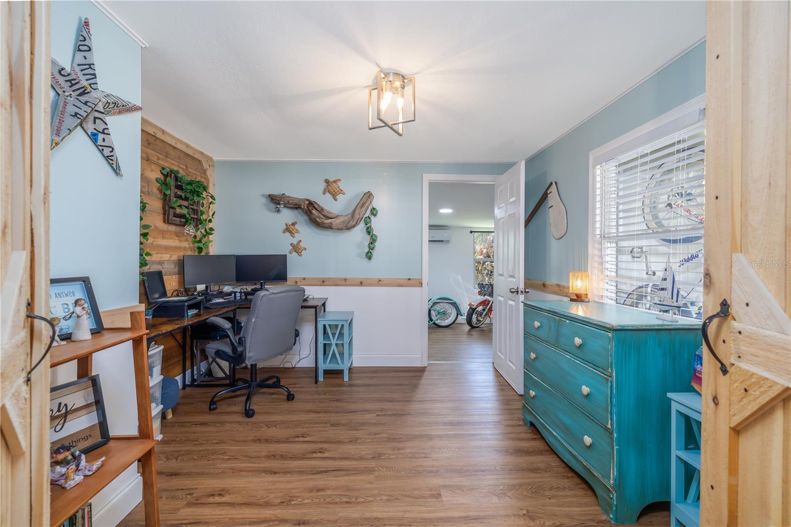 Image 20 of 55 For 69 Bayshore Drive