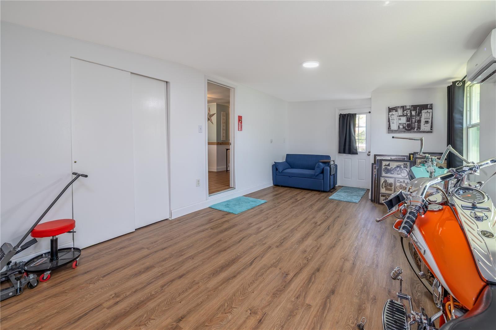 Image 22 of 55 For 69 Bayshore Drive