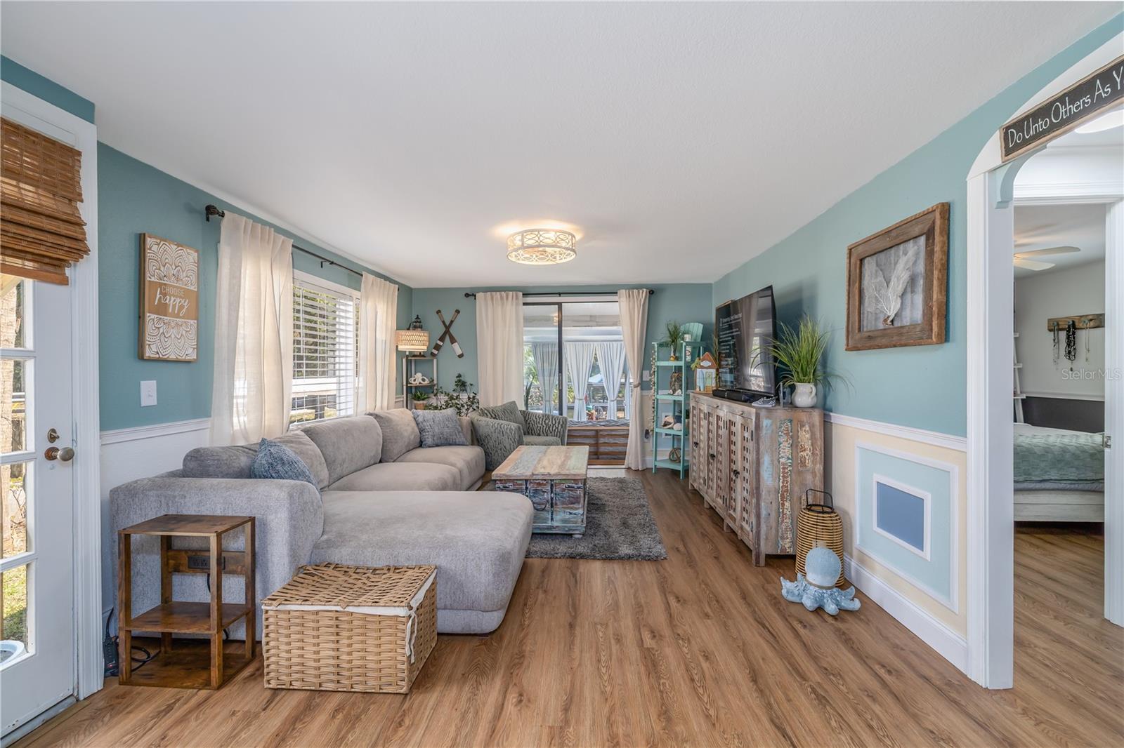 Image 9 of 55 For 69 Bayshore Drive