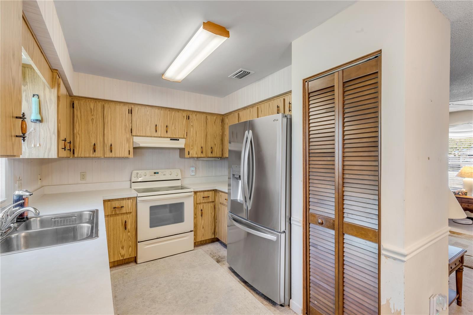 Image 18 of 45 For 1460 Chris Avenue