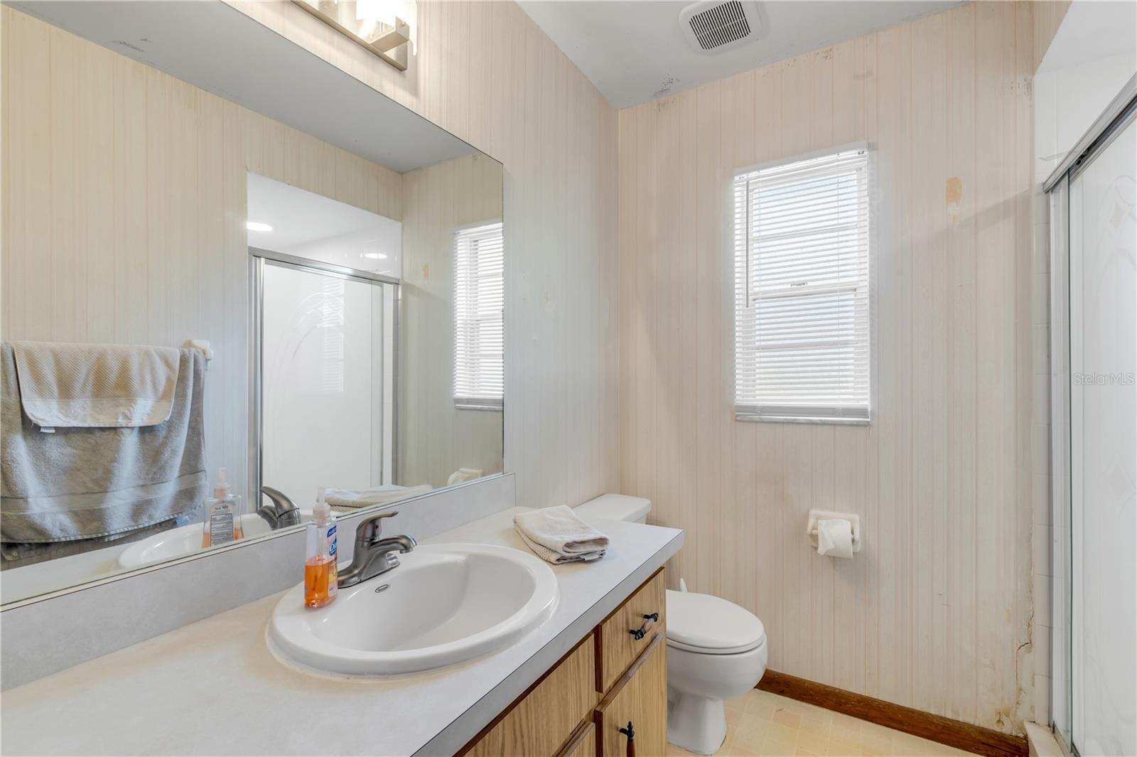 Image 25 of 45 For 1460 Chris Avenue