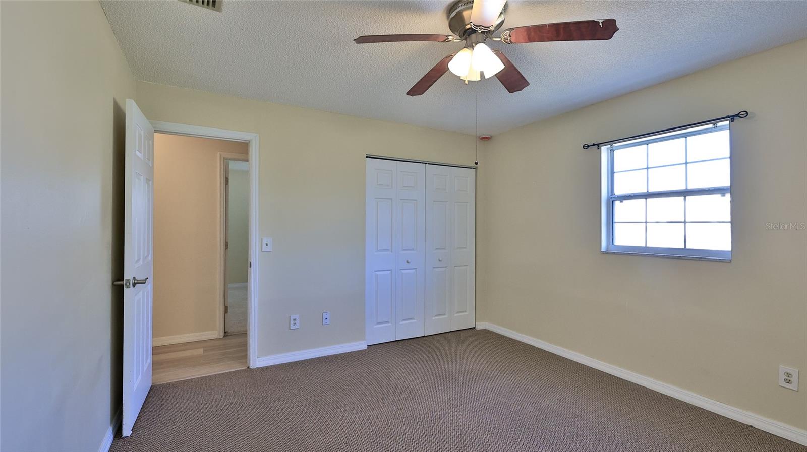 Image 20 of 28 For 1915 Umbrella Tree Drive