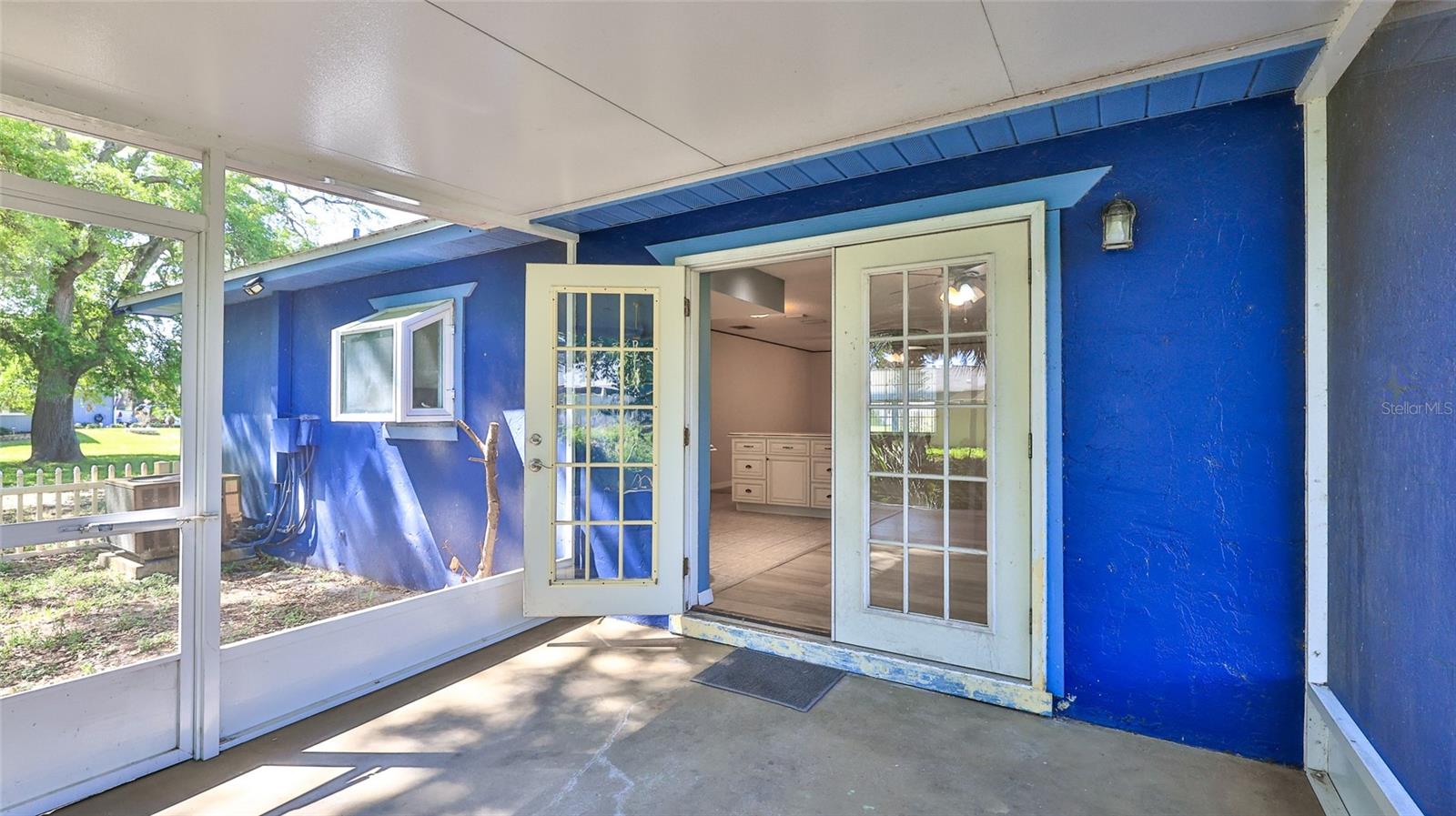 Image 22 of 28 For 1915 Umbrella Tree Drive