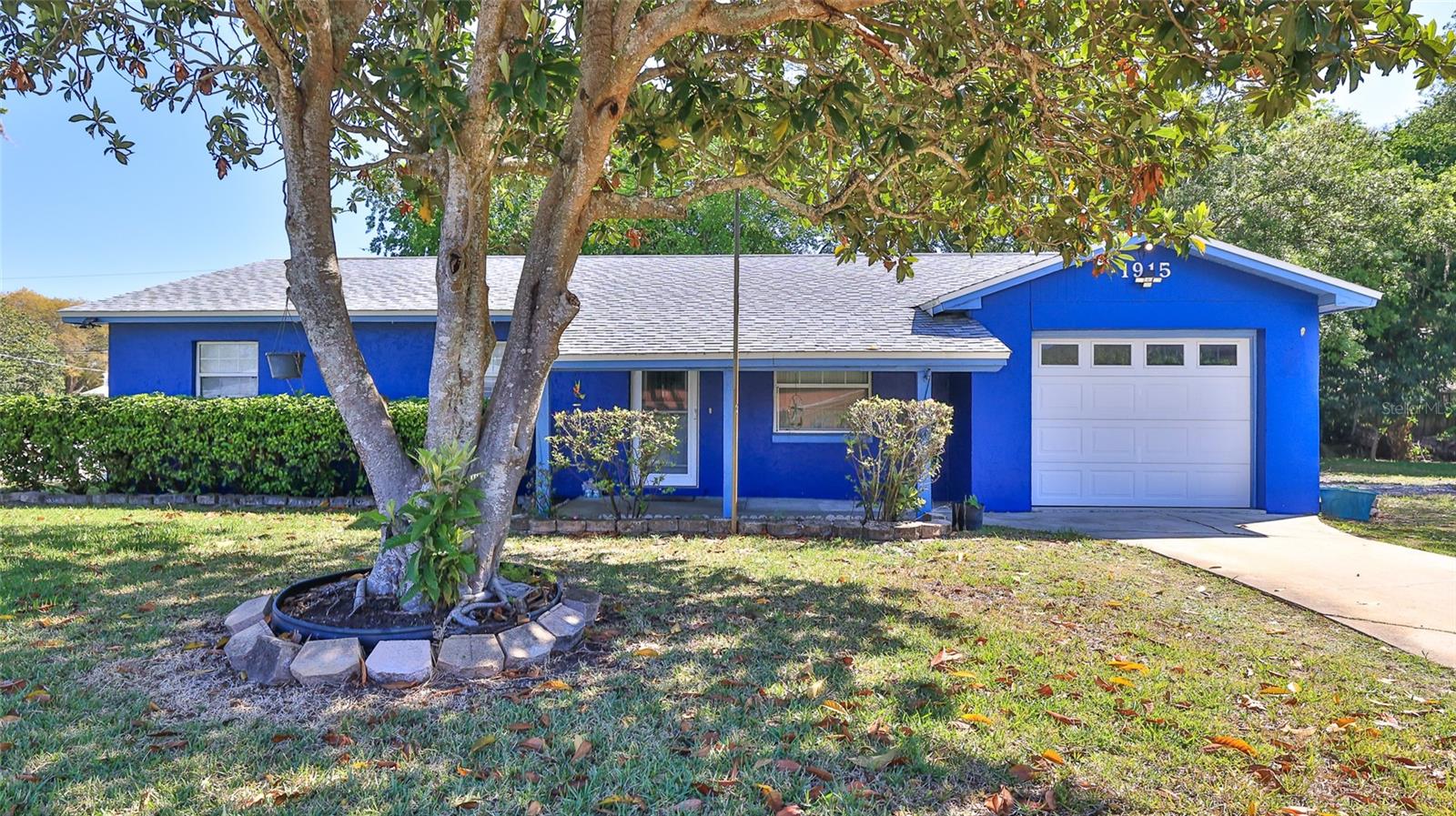 Image 3 of 28 For 1915 Umbrella Tree Drive