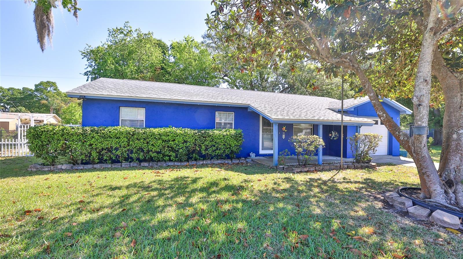 Image 4 of 28 For 1915 Umbrella Tree Drive