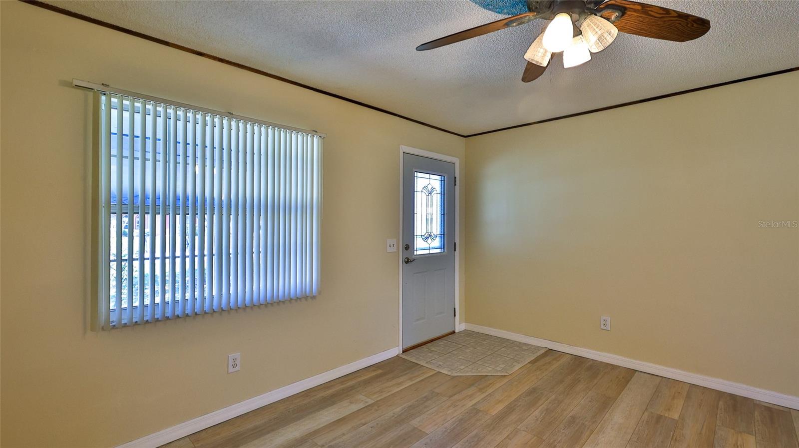 Image 5 of 28 For 1915 Umbrella Tree Drive