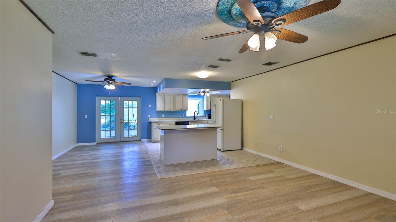 Image 6 of 28 For 1915 Umbrella Tree Drive