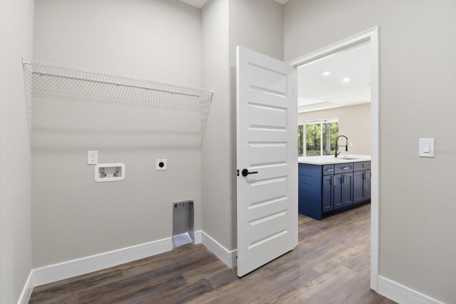 Image 23 of 46 For 19126 101st Street