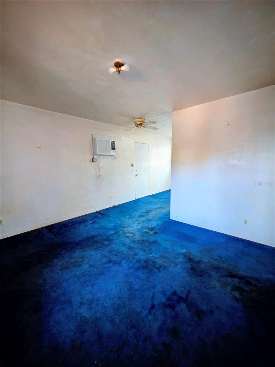 Image 12 of 13 For 720 Berkshire Road