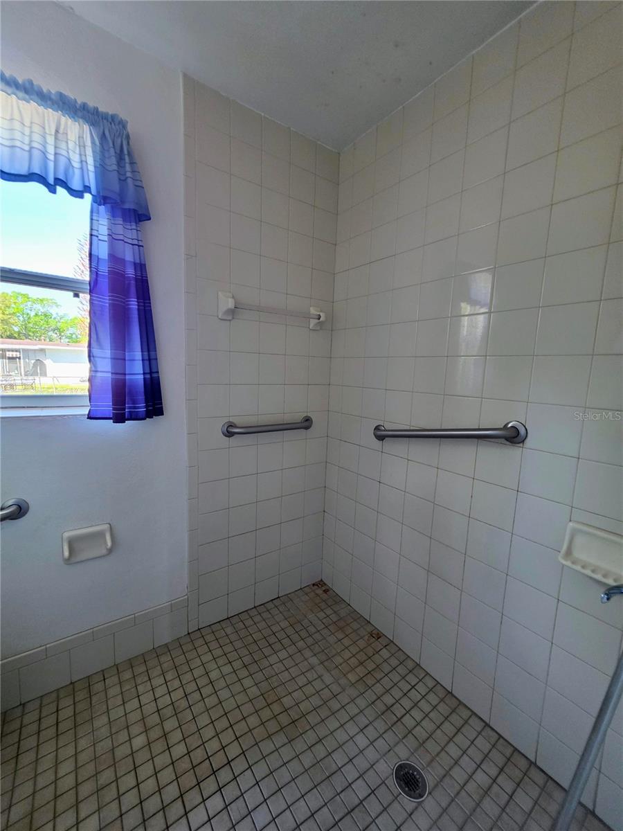 Image 7 of 13 For 720 Berkshire Road