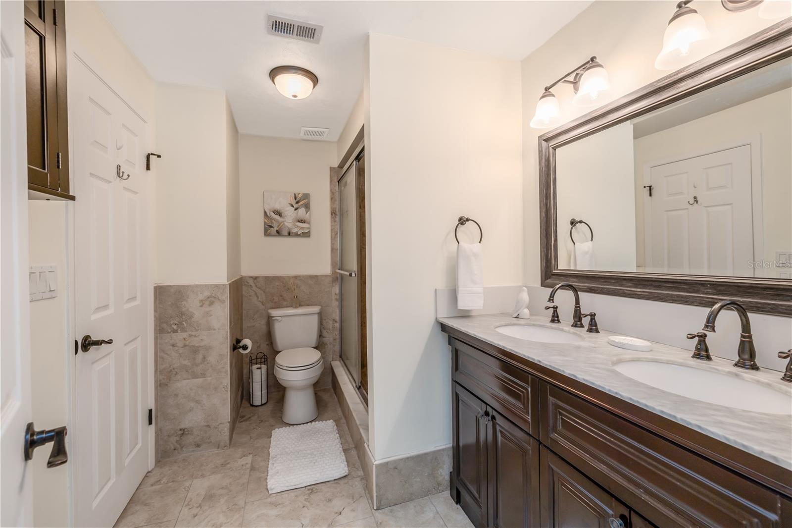 Image 17 of 25 For 3333 Ridgewood Avenue 27g