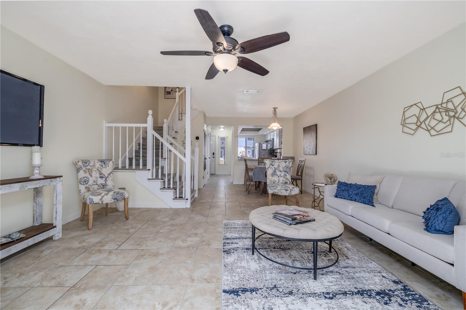 Image 6 of 25 For 3333 Ridgewood Avenue 27g